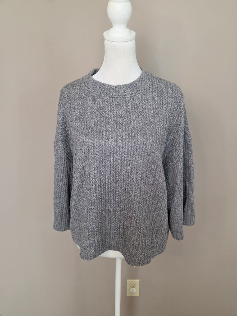 MNG 3/4 Sleeve Knit Pullover Heather Gray Sweater Size Large NWOT